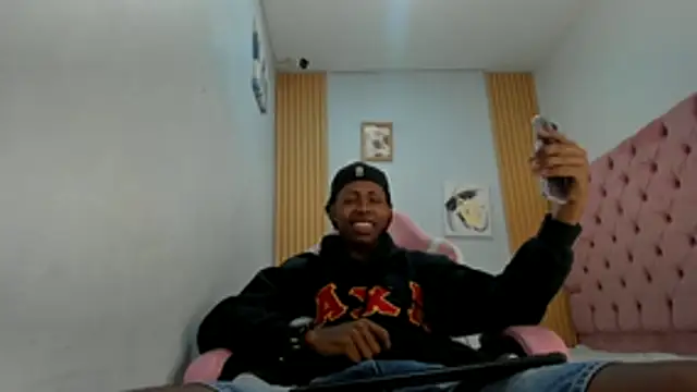 Snapshot of Jax_Maliq chatting on 10/15/25, 05:57 Jax Maliq online show from 10/15/25, 05:57