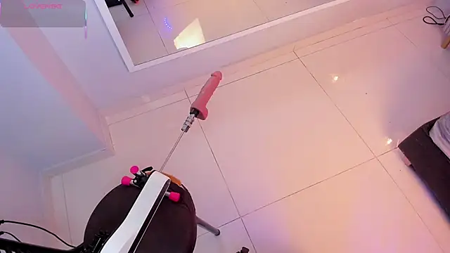 Mia Valentine  online show from 11/07/25, 10:21