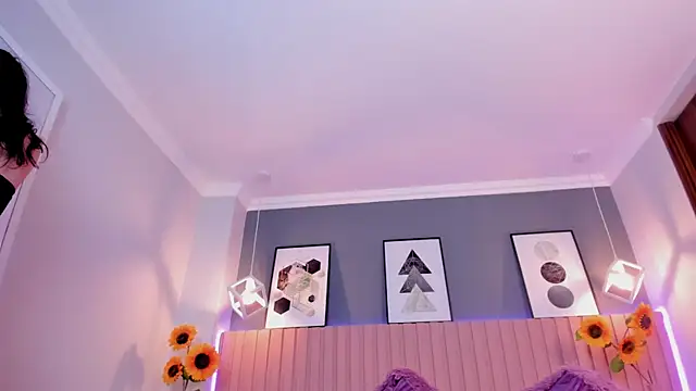 Nina Ford online show from 04/10/26, 03:12