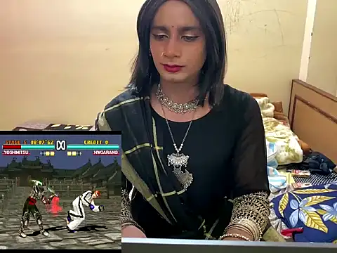 LuvLayla online show from 12/20/25, 06:42