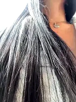 MarianaSandoval27 online show from 11/21/25, 05:33