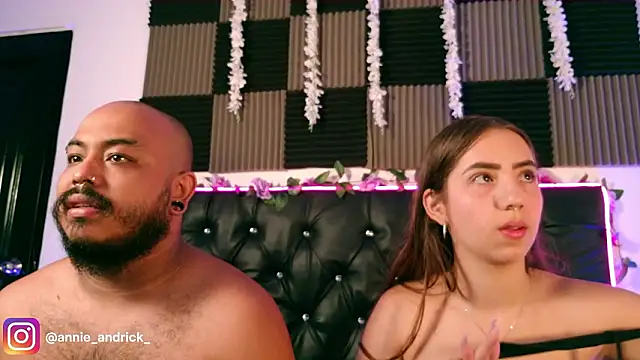  leda swan  online show from 03/28/26, 12:05