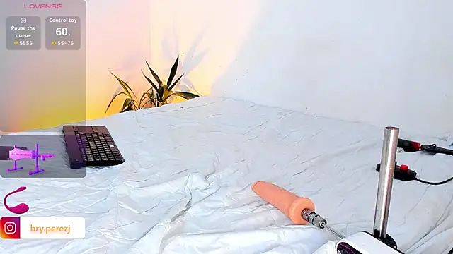 bryXonStorm online show from 12/19/25, 04:41