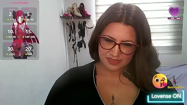 Vesper Vixen online show from 10/14/25, 02:18