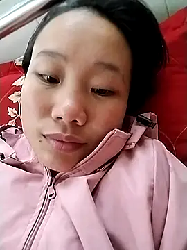 Snapshot of liu-liusexy chatting on 10/08/25, 03:59 liu-liusexy online show from 10/08/25, 03:59