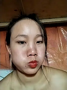 Snapshot of liu-liusexy chatting on 10/11/25, 02:04 liu-liusexy online show from 10/11/25, 02:04