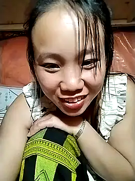 Snapshot of liu-liusexy chatting on 10/13/25, 03:01 liu-liusexy online show from 10/13/25, 03:01