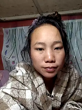 liu-liusexy online show from 11/28/25, 02:09