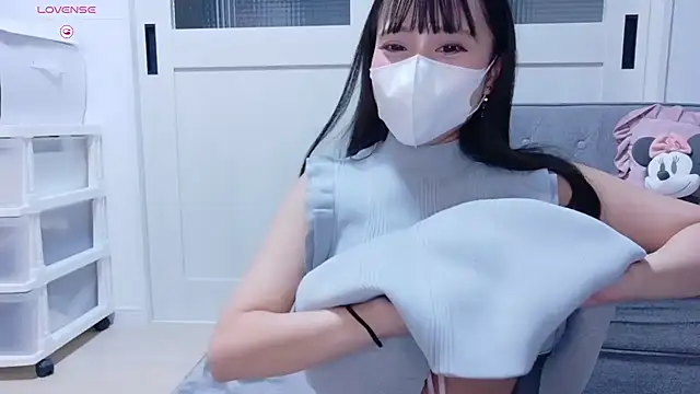 Snapshot of YURi_luv chatting on 09/30/25, 11:15 YURi luv online show from 09/30/25, 11:15