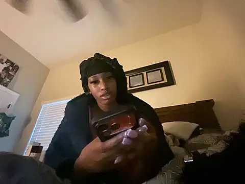 Brooke012 online show from 04/15/26, 07:58