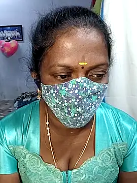 umashreetamil online show from 12/22/25, 03:09