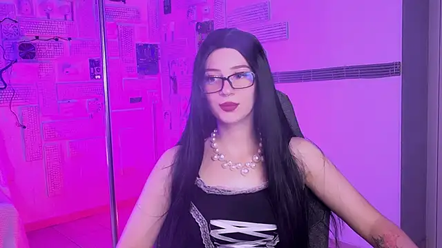 AliceWelch  online show from 09/19/25, 10:49