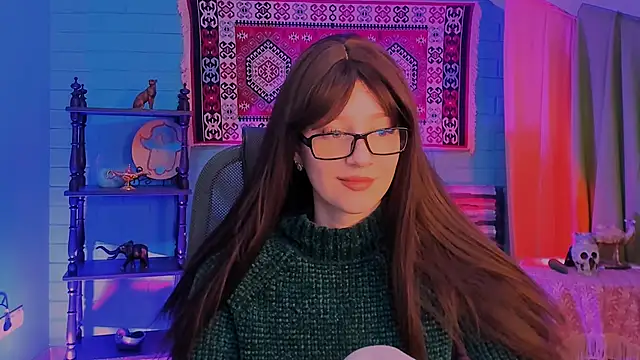 AliceWelch  online show from 10/04/25, 08:23