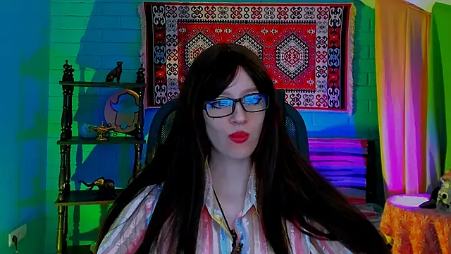 AliceWelch  online show from 10/12/25, 08:13
