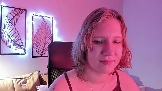 Hailey Foxy online show from 11/20/25, 09:20