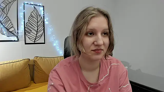 Hailey Foxy online show from 02/25/26, 12:15