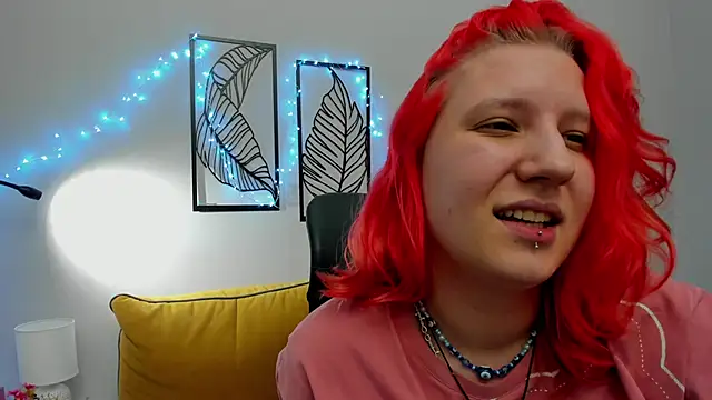 Hailey Foxy online show from 04/20/26, 01:58