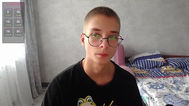 glasses cat online show from 11/16/25, 12:00