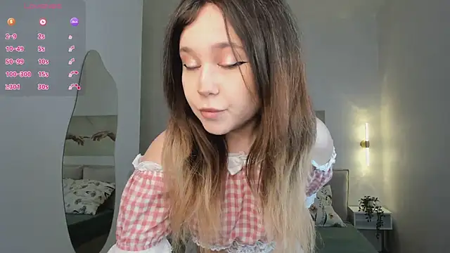 Snapshot of Lina_Glow chatting on 06/14/26, 06:48 Lina Glow online show from 06/14/26, 06:48