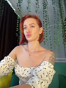 LittleFox    online show from 06/05/26, 06:42