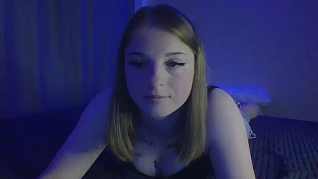 Star Girlish online show from 10/05/25, 11:52