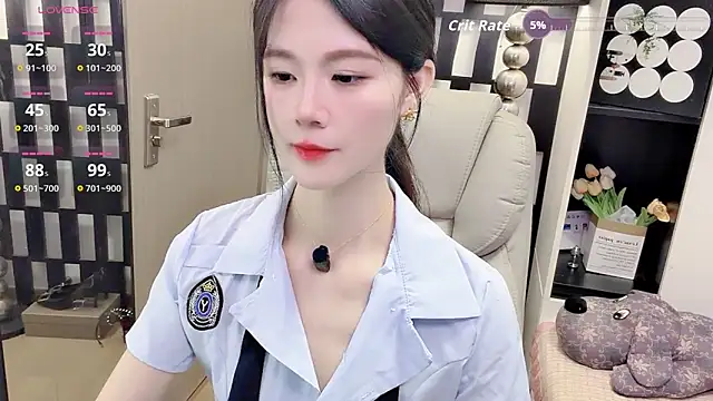 Yueyue-MM online show from 05/06/26, 01:57