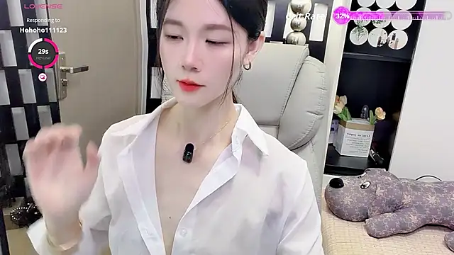 Yueyue-MM online show from 07/05/26, 01:56