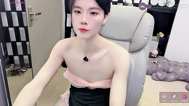 Yueyue-MM online show from 07/16/26, 01:39