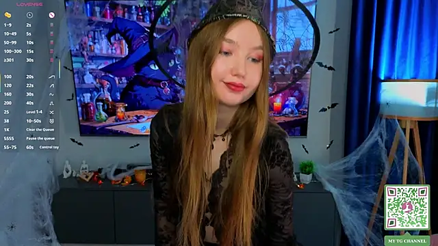 ElfredaTupy online show from 11/10/25, 07:13