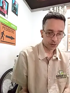 dinho carioca online show from 12/19/25, 10:33