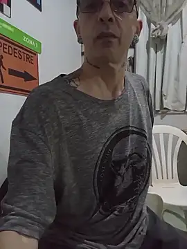 dinho carioca online show from 05/21/26, 02:13