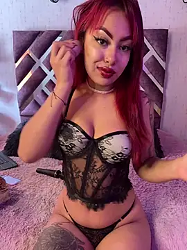 Snapshot of Laila_Pink chatting on 10/12/25, 04:39 Laila Pink online show from 10/12/25, 04:39