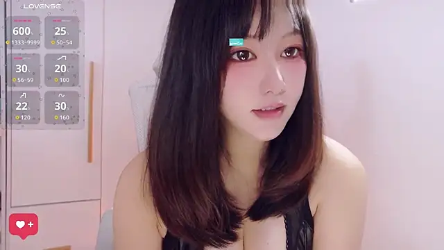 Snapshot of yigbg14 chatting on 10/28/25, 10:52 yigbg14 online show from 10/28/25, 10:52