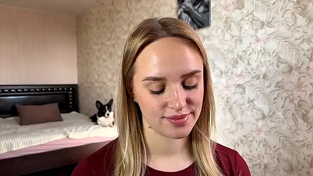 ElisabetLorney online show from 10/04/25, 07:39