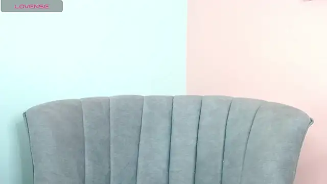 akisha lims26 online show from 10/27/25, 01:48