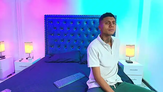 Damian and roxanne online show from 09/14/25, 12:37