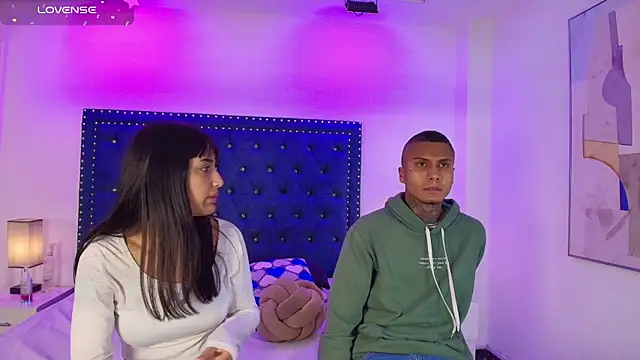 Damian and roxanne online show from 04/20/26, 12:41