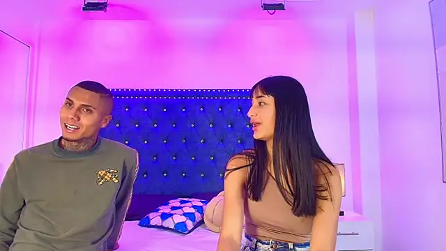 Damian and roxanne online show from 04/21/26, 12:44