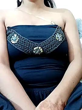 Snapshot of Kriti_Sanon_ chatting on 09/14/25, 03:55 Kriti Sanon online show from 09/14/25, 03:55