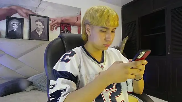 AngelFlexxx online show from 10/08/25, 10:07