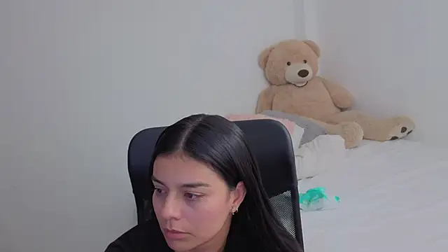 valerihouse online show from 02/17/26, 01:24