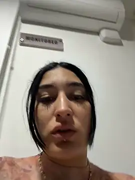 Scarlett 12 online show from 10/01/25, 12:00