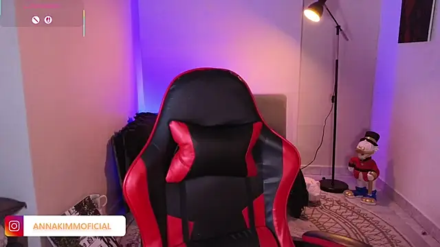 AnnaKimm online show from 09/15/25, 11:05