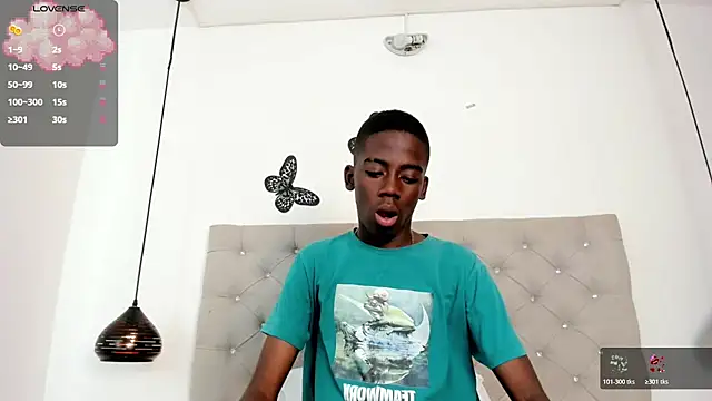 Snapshot of Alan_blacke chatting on 11/07/25, 07:58 Alan blacke online show from 11/07/25, 07:58