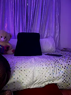 AmyRoss 1 online show from 11/11/25, 05:46