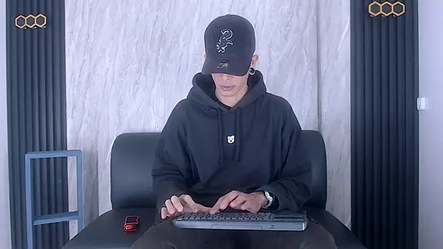 Franvill Trato online show from 10/12/25, 12:04