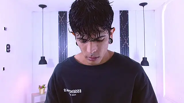 Franvill Trato online show from 03/04/26, 07:42