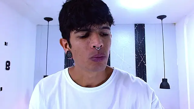 Franvill Trato online show from 03/06/26, 07:21