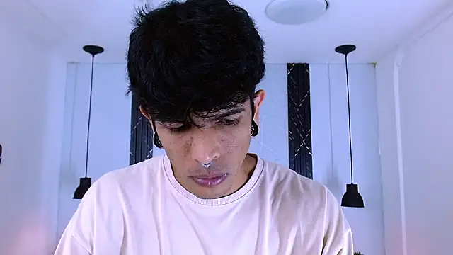 Franvill Trato online show from 03/07/26, 07:22