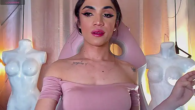 Cristal Gem1 online show from 04/16/26, 09:39